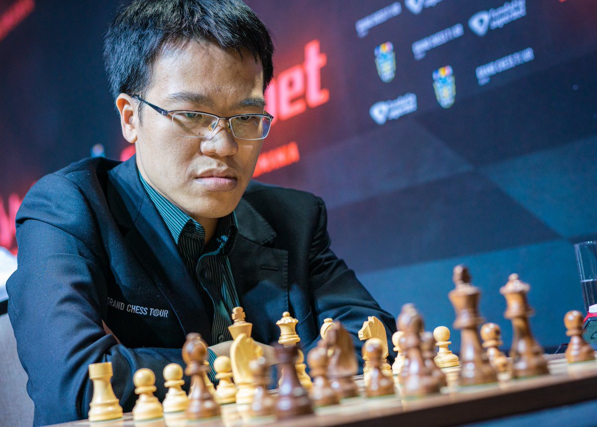 Quang Liêm đụng Vua cờ Carlsen ở ngày đầu Aimchess US